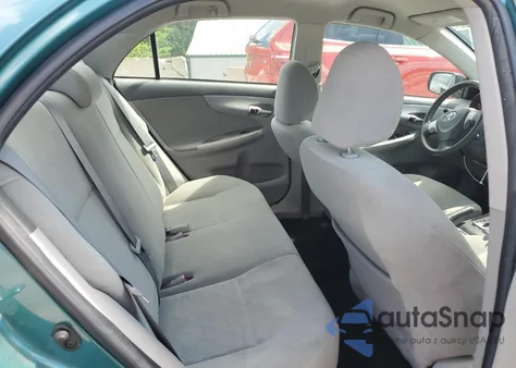 2010 Toyota Corolla Base из США, поврежденный, VIN 2T1BU4EE1AC235779